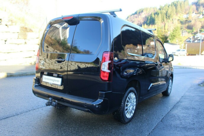 toyota-proace-city-diesel-2021-big-3