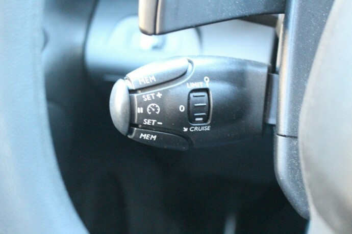 toyota-proace-city-diesel-2021-big-11