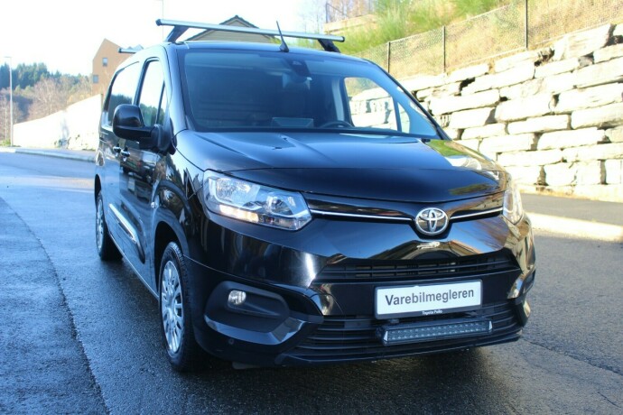 toyota-proace-city-diesel-2021-big-0