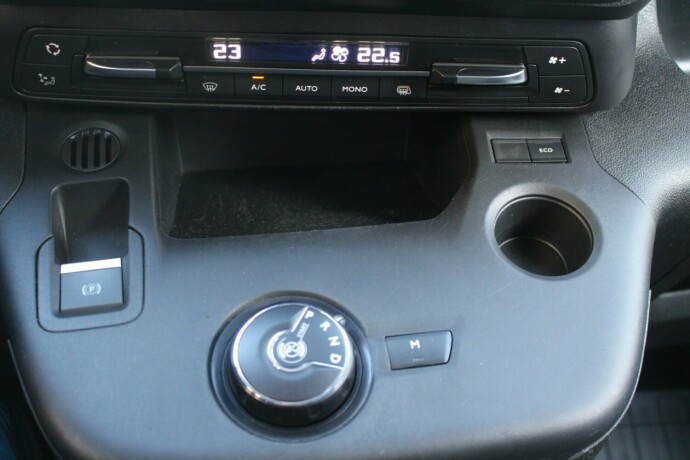 toyota-proace-city-diesel-2021-big-16