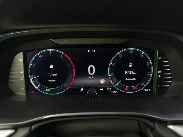 skoda-octavia-scout-diesel-2021-big-19