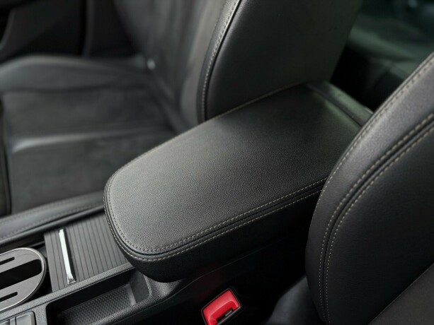 skoda-octavia-scout-diesel-2021-big-33