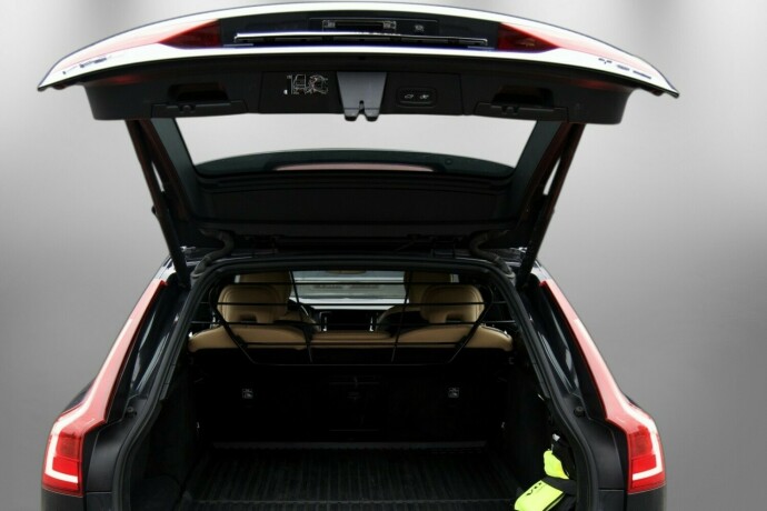 volvo-v90-plug-in-petrol-2019-big-8