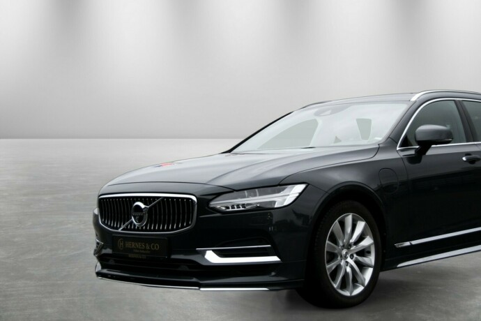volvo-v90-plug-in-petrol-2019-big-1