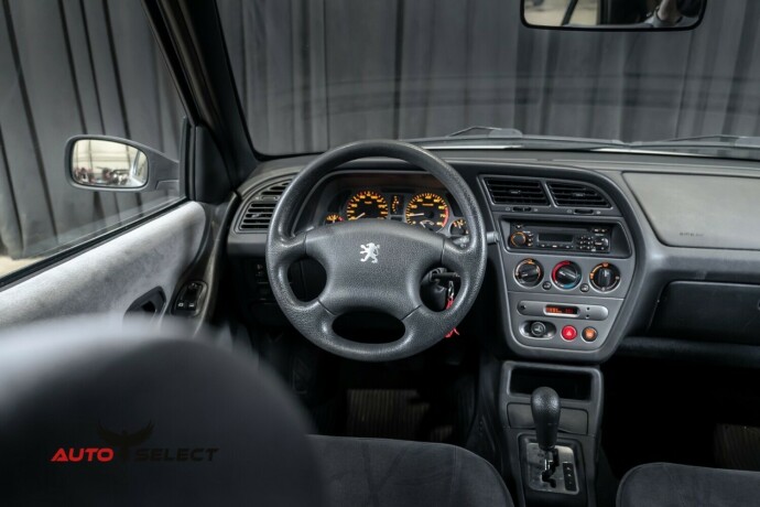 peugeot-306-bensin-1999-big-20