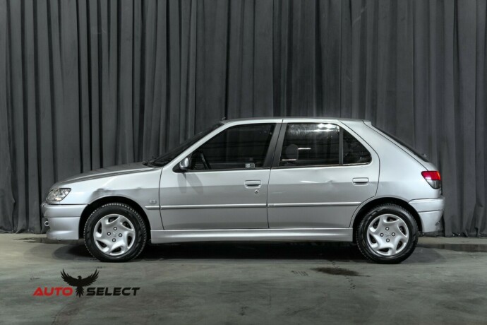 peugeot-306-bensin-1999-big-4