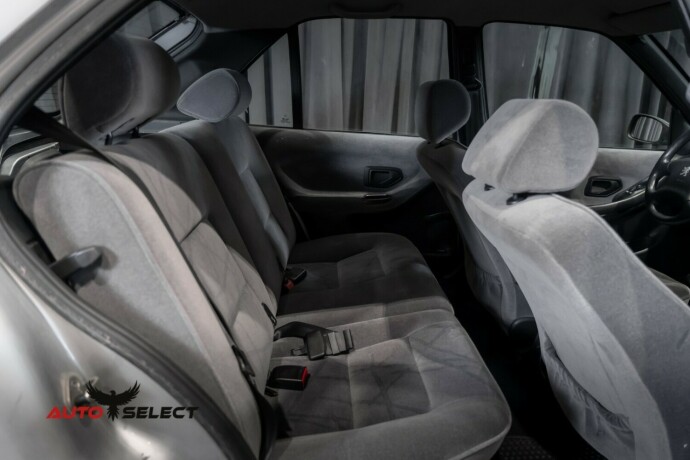 peugeot-306-bensin-1999-big-15