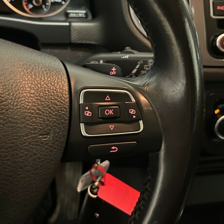 volkswagen-tiguan-diesel-2012-big-25