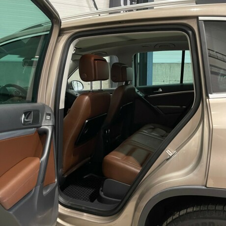 volkswagen-tiguan-diesel-2012-big-15