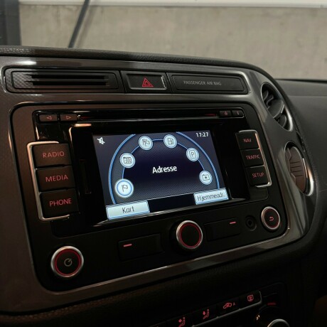 volkswagen-tiguan-diesel-2012-big-33