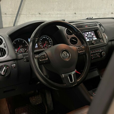 volkswagen-tiguan-diesel-2012-big-21