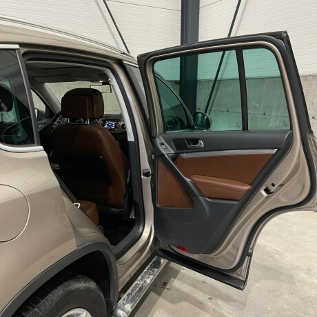 volkswagen-tiguan-diesel-2012-big-12