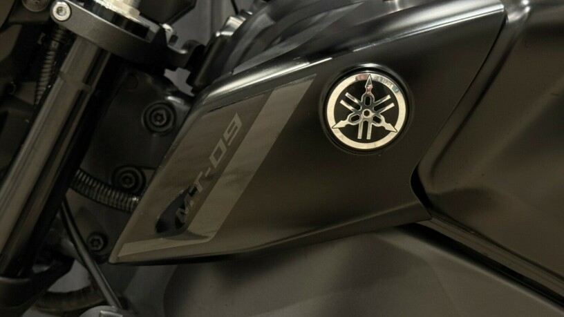 yamaha-mt-09-bensin-2022-big-4