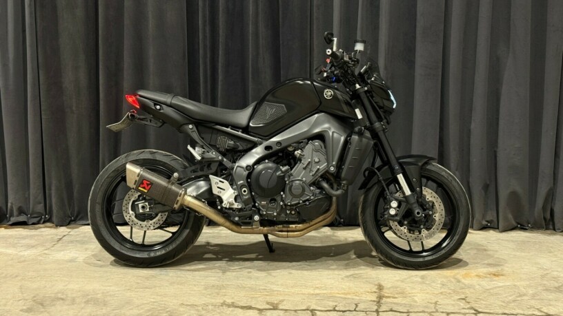 yamaha-mt-09-bensin-2022-big-1
