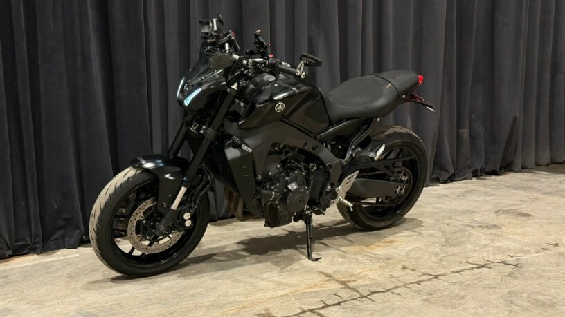 yamaha-mt-09-bensin-2022-big-6