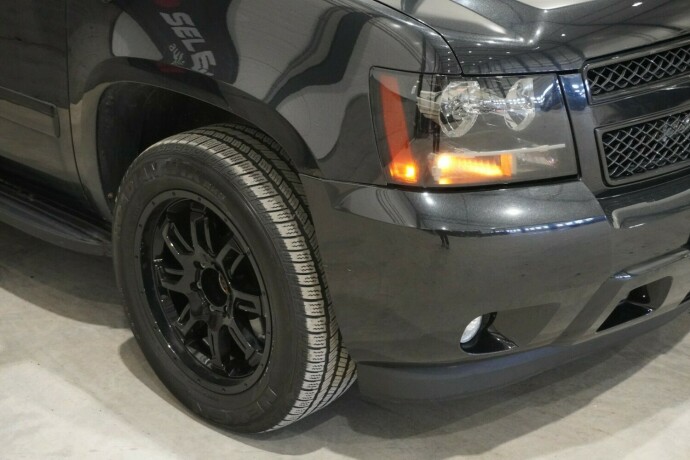 chevrolet-tahoe-bensin-2011-big-4