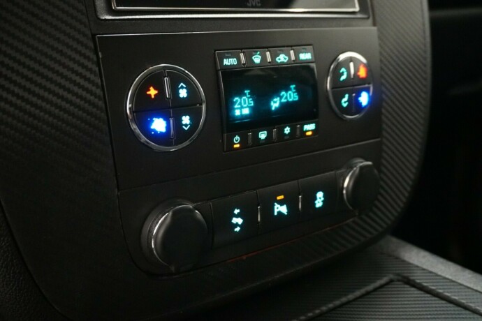 chevrolet-tahoe-bensin-2011-big-35