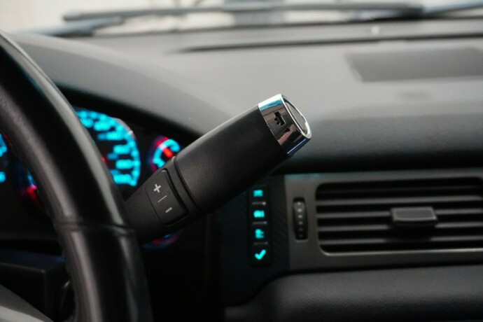 chevrolet-tahoe-bensin-2011-big-32