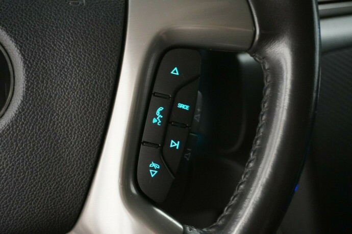 chevrolet-tahoe-bensin-2011-big-31