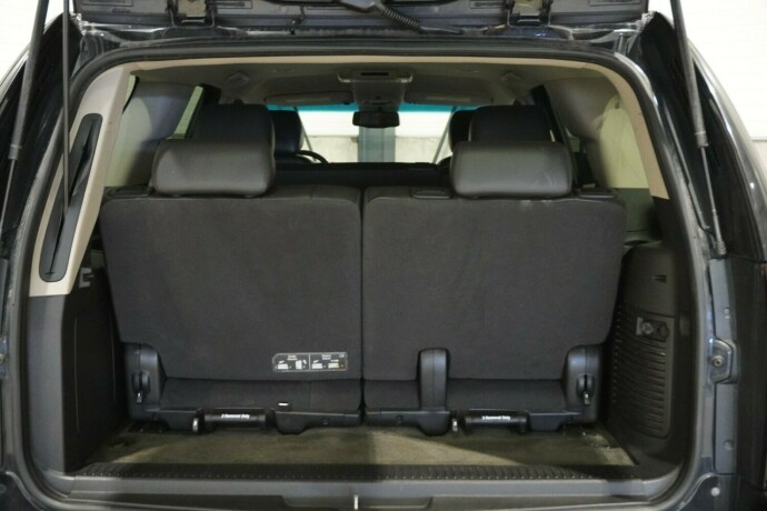 chevrolet-tahoe-bensin-2011-big-9