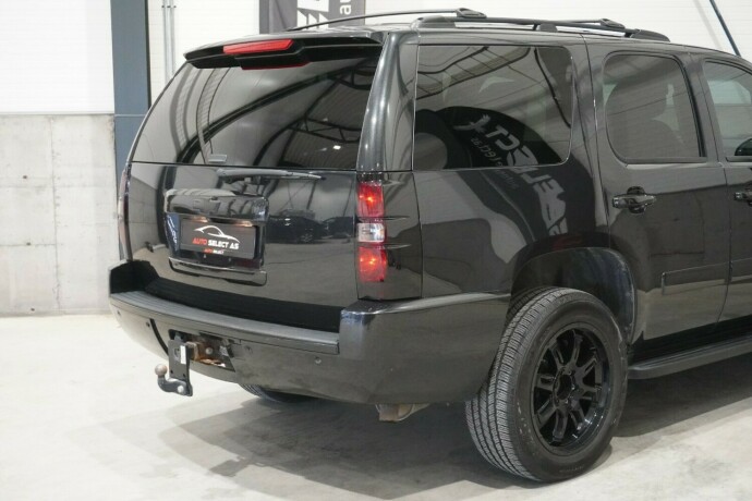 chevrolet-tahoe-bensin-2011-big-13