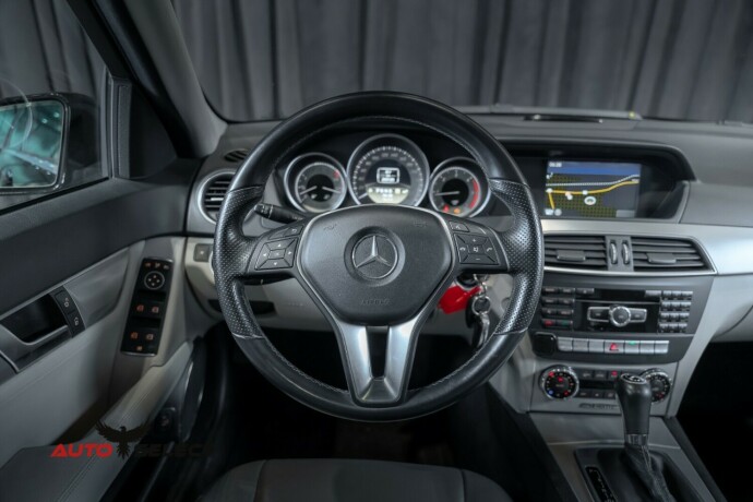 mercedes-benz-c-klasse-diesel-2012-big-26