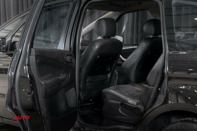 ford-s-max-diesel-2010-big-16
