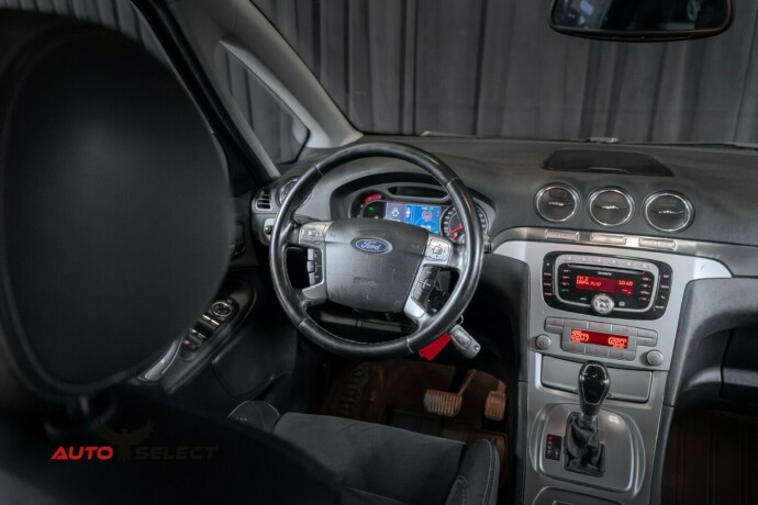 ford-s-max-diesel-2010-big-27