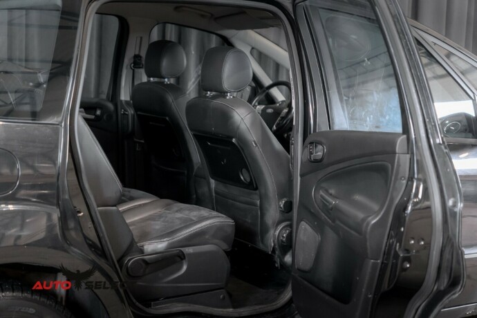 ford-s-max-diesel-2010-big-13