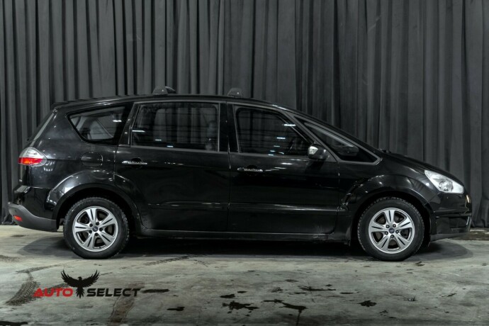 ford-s-max-diesel-2010-big-8