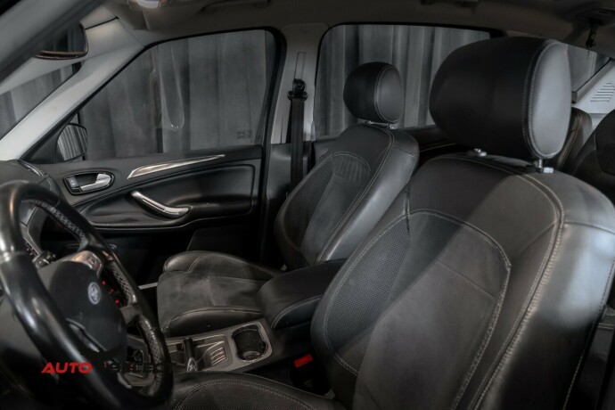 ford-s-max-diesel-2010-big-26