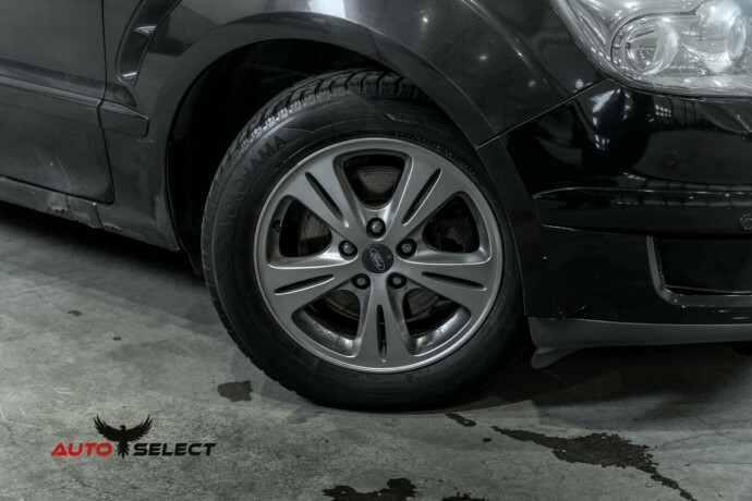ford-s-max-diesel-2010-big-2
