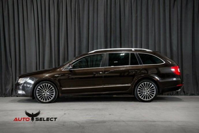 skoda-superb-diesel-2012-big-7