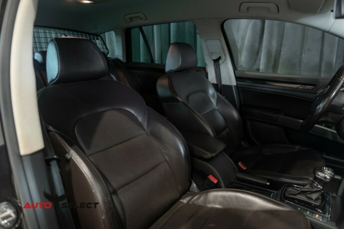 skoda-superb-diesel-2012-big-18