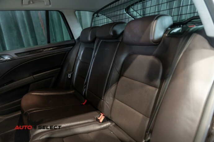 skoda-superb-diesel-2012-big-20