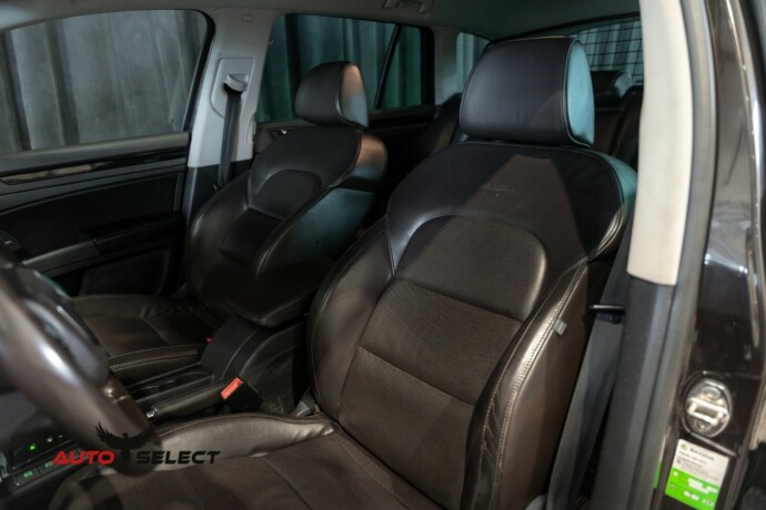 skoda-superb-diesel-2012-big-24