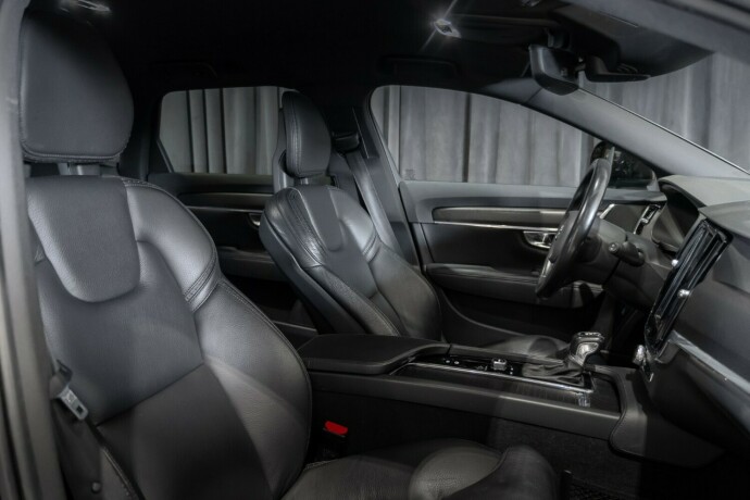 volvo-v90-cross-country-diesel-2017-big-22