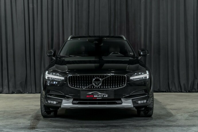 volvo-v90-cross-country-diesel-2017-big-4