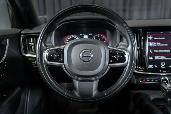 volvo-v90-cross-country-diesel-2017-big-33