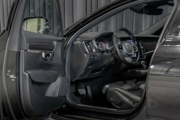 volvo-v90-cross-country-diesel-2017-big-26