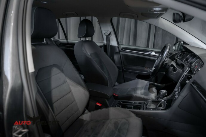 volkswagen-golf-bensin-2017-big-13