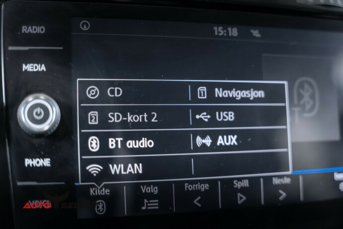 volkswagen-golf-bensin-2017-big-39