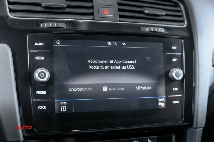 volkswagen-golf-bensin-2017-big-40