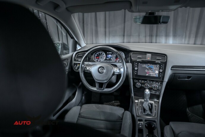 volkswagen-golf-bensin-2017-big-32