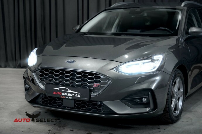 ford-focus-bensin-2019-big-4