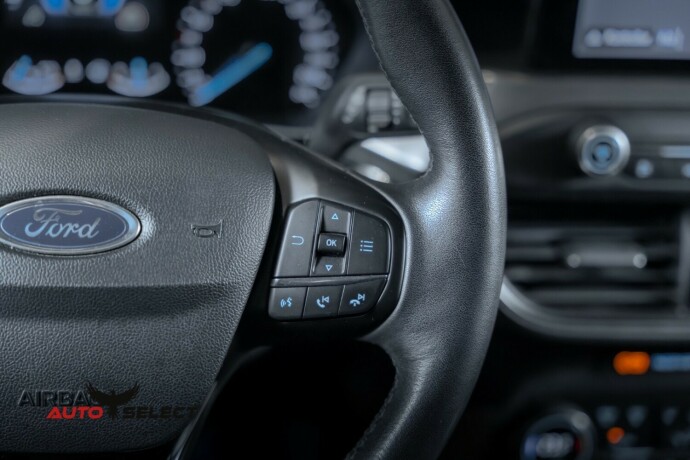 ford-focus-bensin-2019-big-31