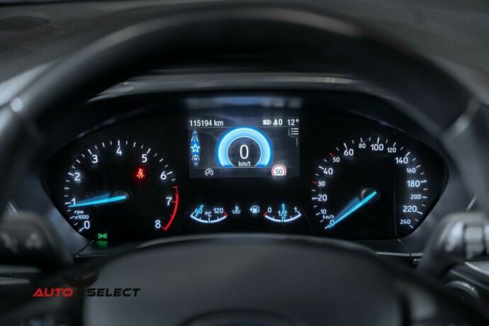 ford-focus-bensin-2019-big-30