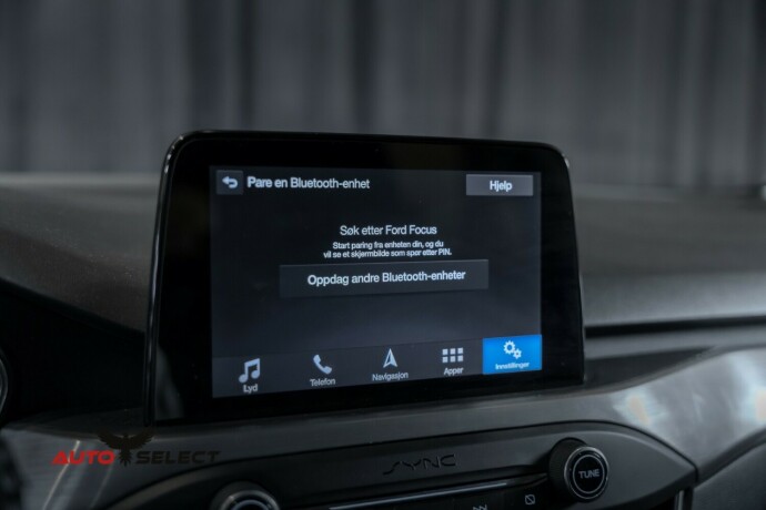 ford-focus-bensin-2019-big-37