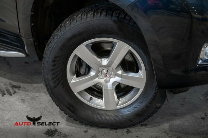 toyota-land-cruiser-diesel-2010-big-2
