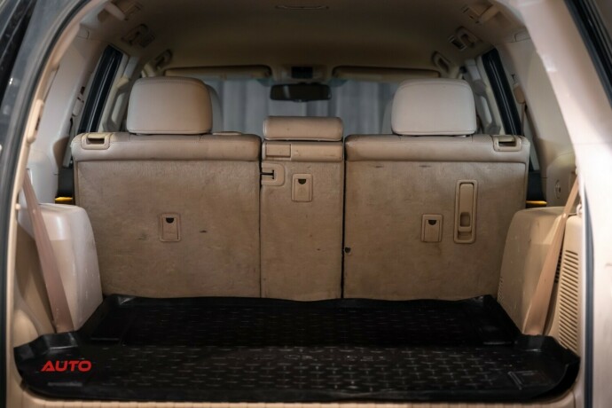 toyota-land-cruiser-diesel-2010-big-10